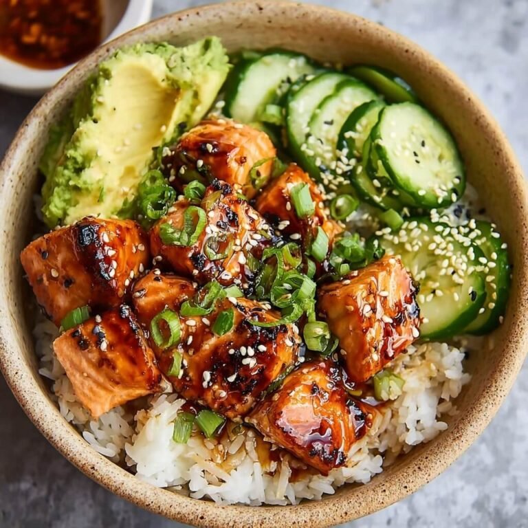 How to Make a Flavorful Honey Glazed Salmon Rice Bowl at Home