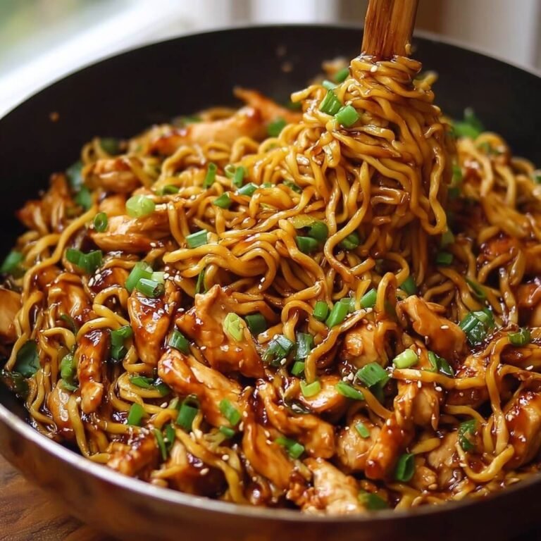 How to Make Sticky Garlic Chicken Noodles at Home for Fast, Flavorful Meals